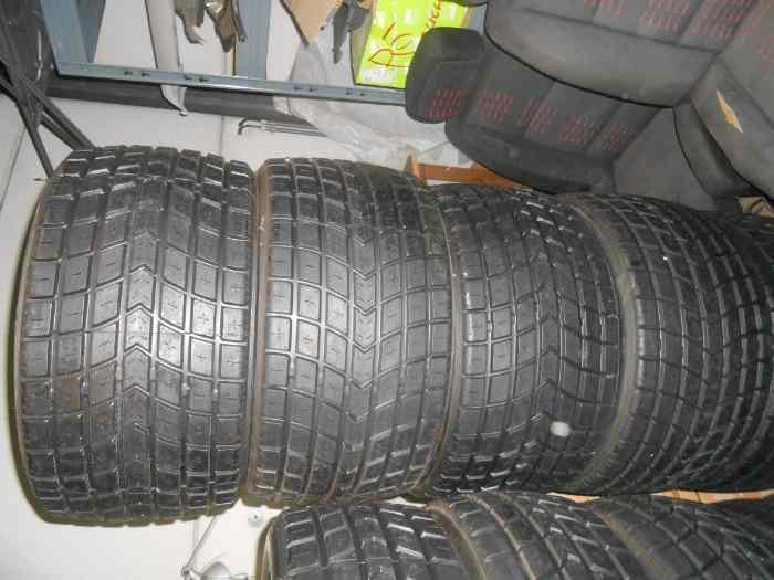 250/570R13 AVON W561 4