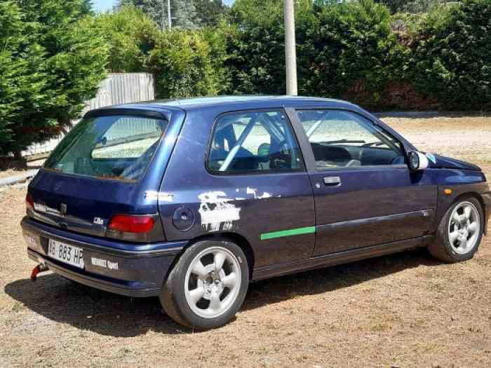 VOITURE DE COURSE HISTORIQUE RENAULT CLIO 16V 1