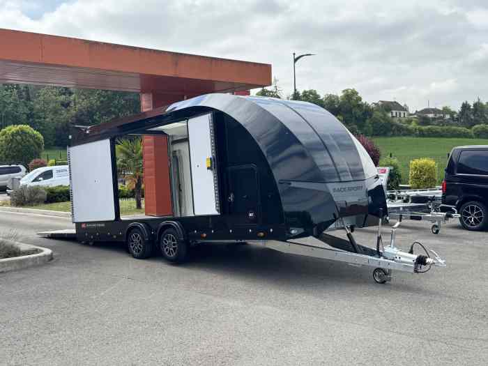 REMORQUE FERMÉE BRIAN JAMES NOUVELLE RACESPORT / PORTE VOITURE COMPETITION / A PARTIR DE 26628€ TTC / JANTES ALU DE SERIE / TREUIL ELECTRIQUE DE SERIE 4