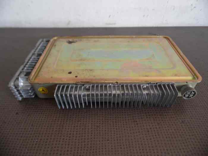 CALCULATEUR D-JETRONIC 0280002007 MERCEDES 350 W116 / W107 0