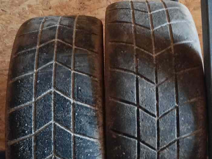 Vends plusieurs pneus 0