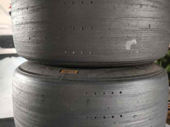 Pirelli ultrasoft 13 0
