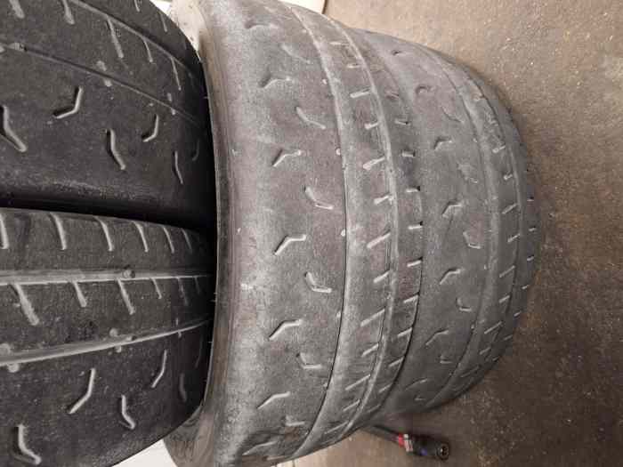 Pneus Kumho 190/630/17 TM02 0