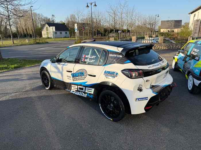 Peugeot 208 Rally4 0