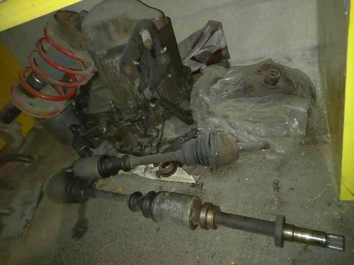 Peugeot 106 GTI avec diverses pièces détachées! 2