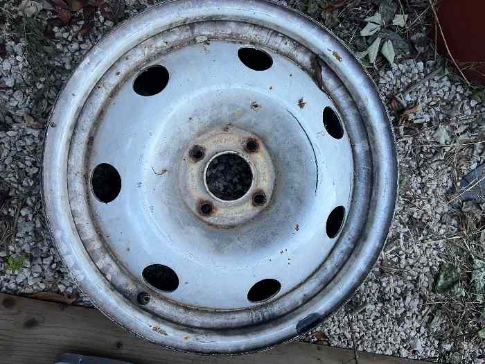 Vends Jantes en tôle 4x108 16 pouces