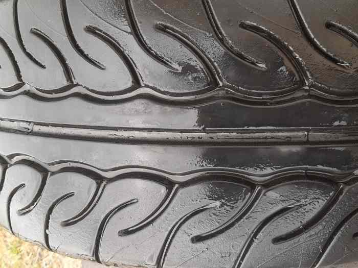 pneus Yoko Advan Neova 225/50/R16