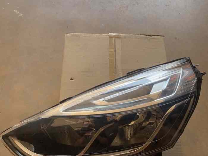 Optique gauche clio 4