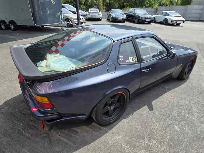 PORSCHE 944 TURBO 3