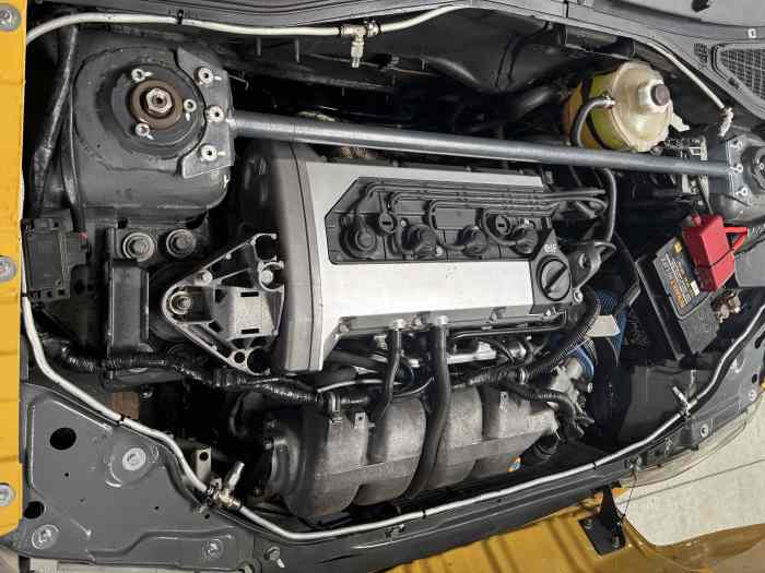 Clio 1 16S passeport Groupe A + carte grise. 4
