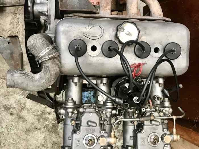 Moteur R8 Gordini 1135 812-00 complet (carburateurs Weber, collecteur, allumeur, supports moteur, etc... à restaurer 2