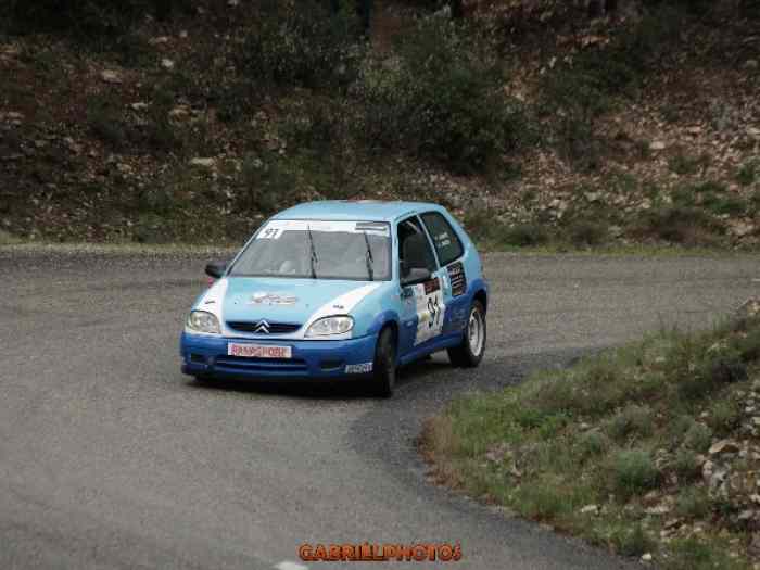 Vends ou échange saxo A6 4