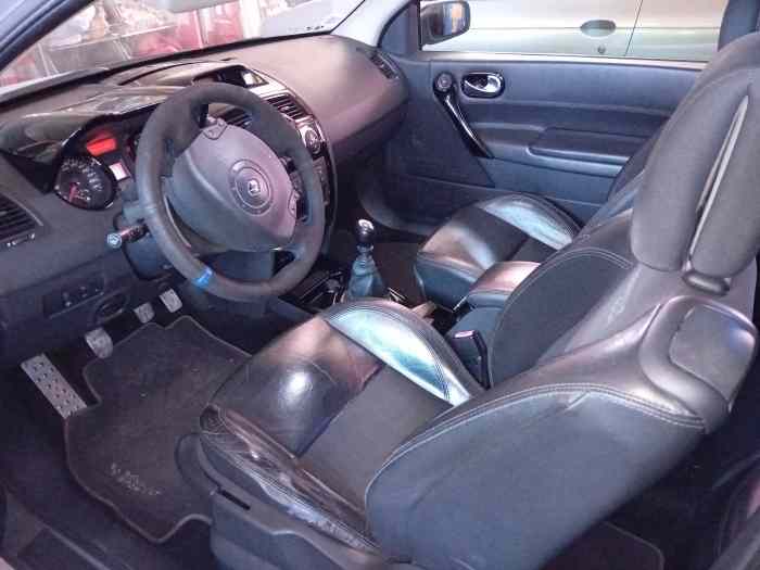 Renault Mégane 2 RS phase 1 2004 1