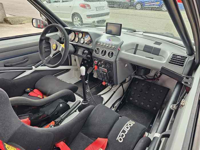 Peugeot 205 Gti Gr.A 1