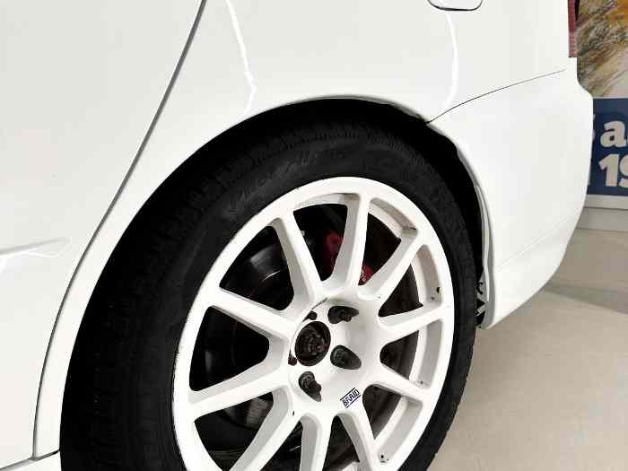MITSUBISHI LANCER EVO7 4