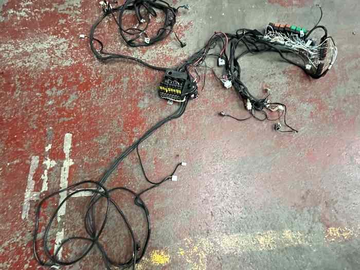 Circuit ÉLECTRIQUE complet BMW Compact 2