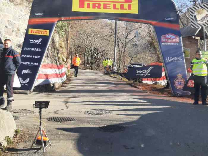 Équipage ouvreur disponible CDF / WRC 1