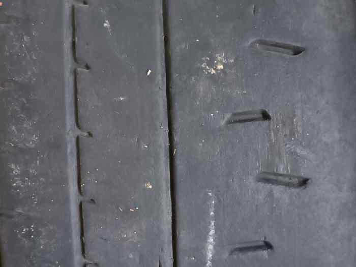 2 pneus hankook Z215 en 16 3