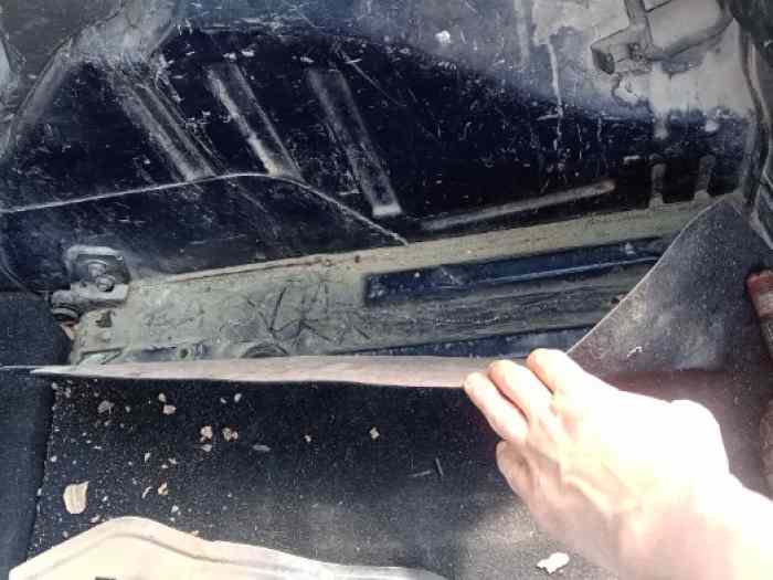 Caisse Peugeot 106 2