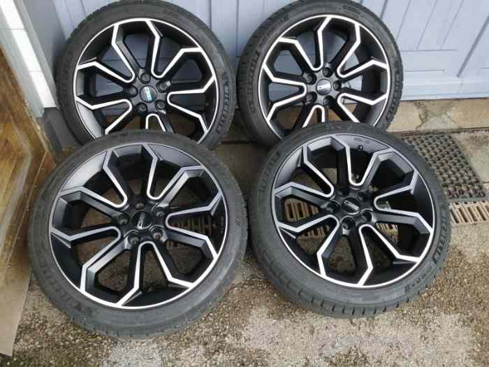 Roues complètes Yaris GR 0