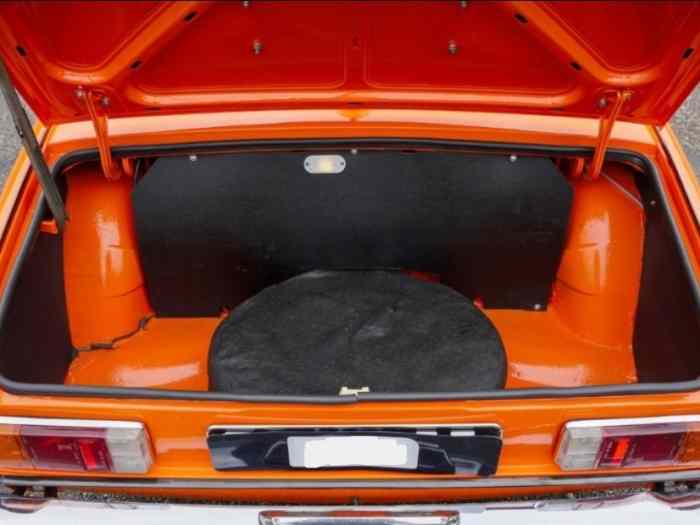 Triumph Spitfire 1500 restaurée 4