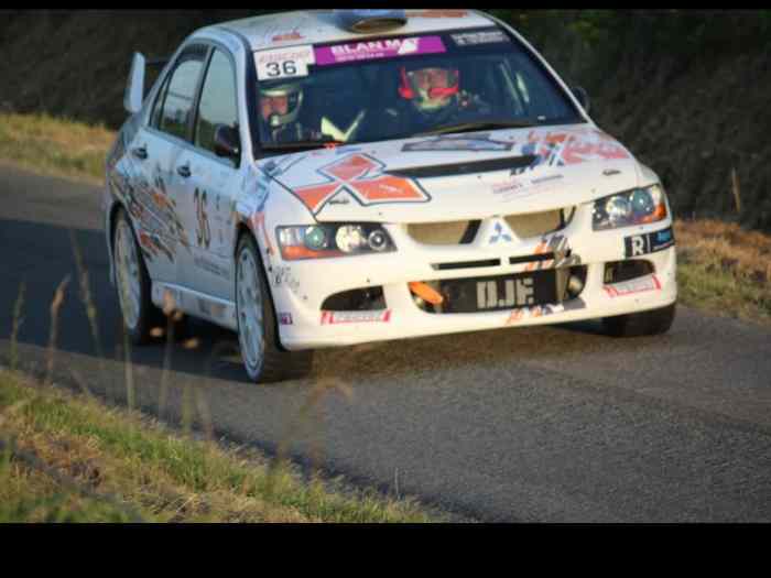 A vendre mitsu evo 8 top grp N acciden...