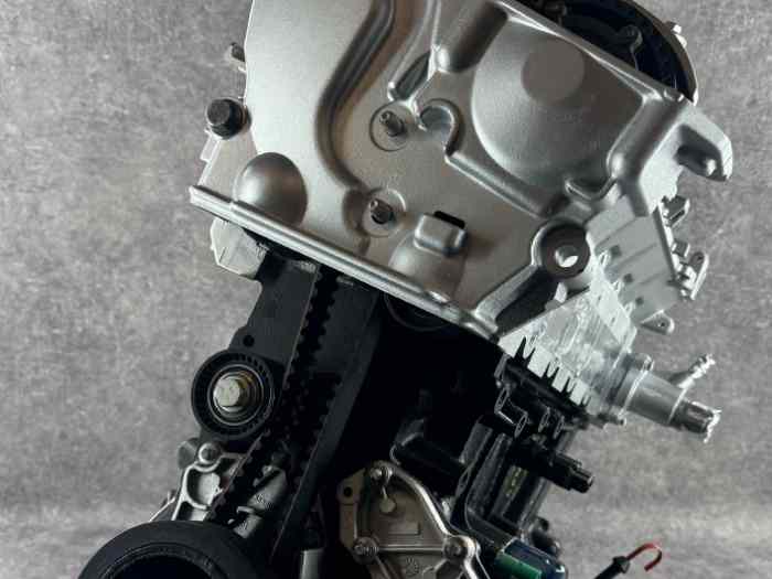 Bloc moteur nu RENAULT F4R CLIO 2 RS à réaléser 2