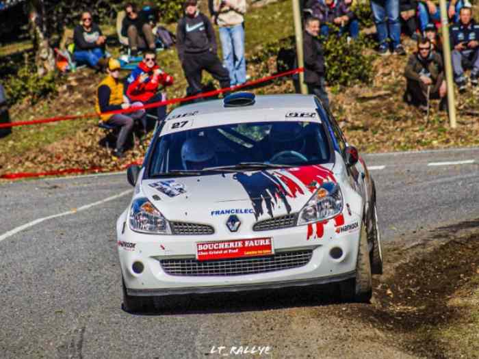 vend clio R3max 1