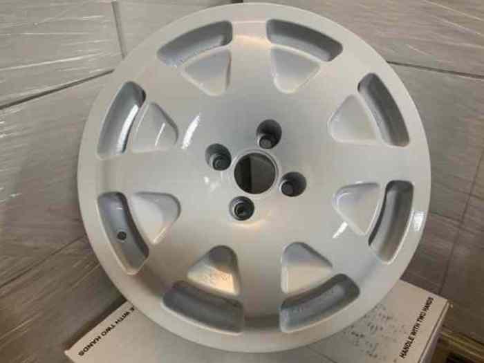 Jante a flasque Clio Gr A Neuve