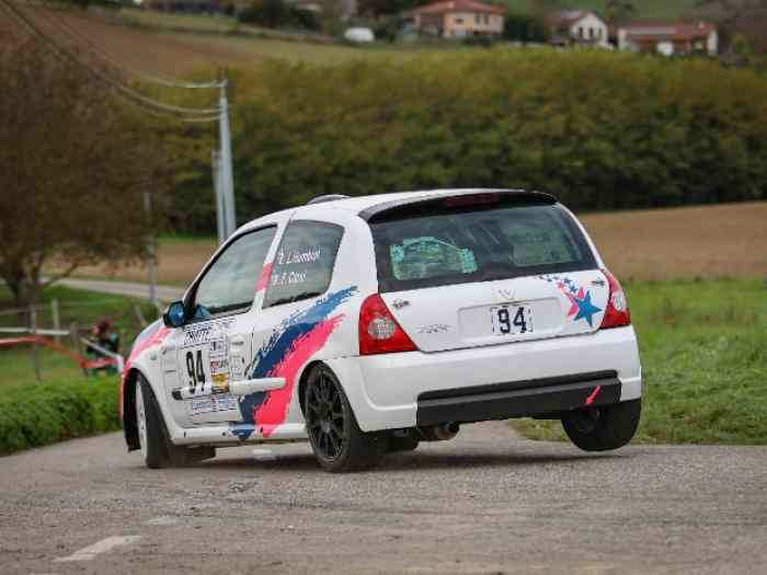 Clio ragnotti N3 moteur 0 km 4