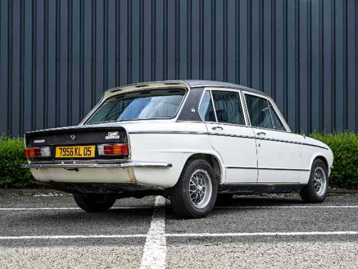 TRIUMPH DOLOMITE SPRINT BLANCHE 1