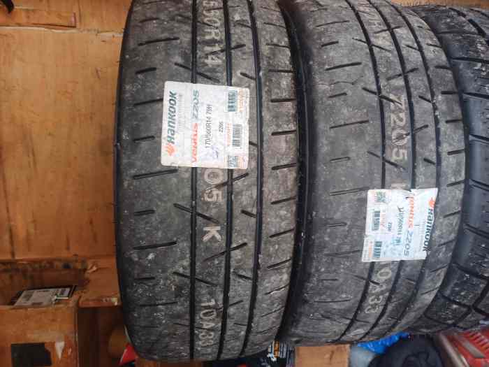 HANKOOK T33 NEUF 14 POUCES