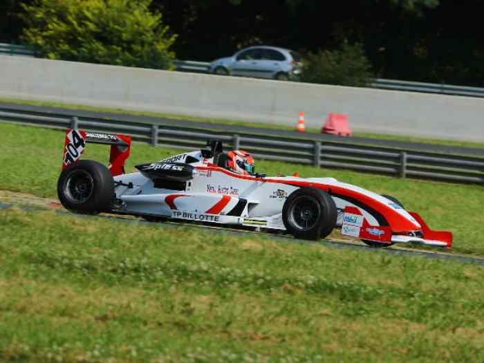 Dallara F3 303