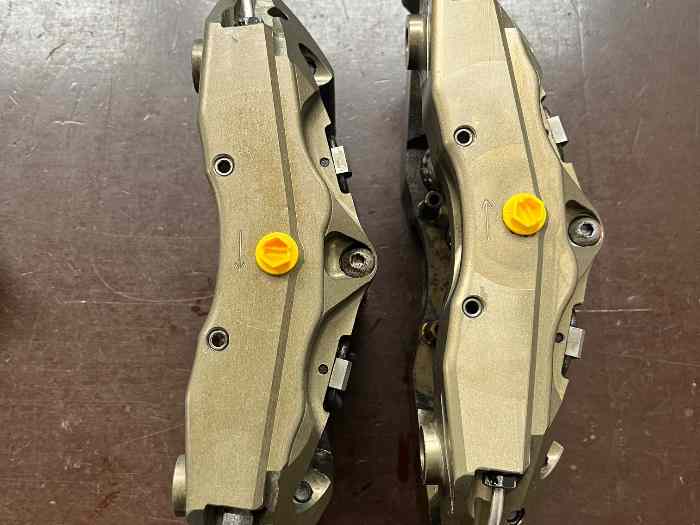 Étriers de freins 306 maxi V2 BREMBO 3