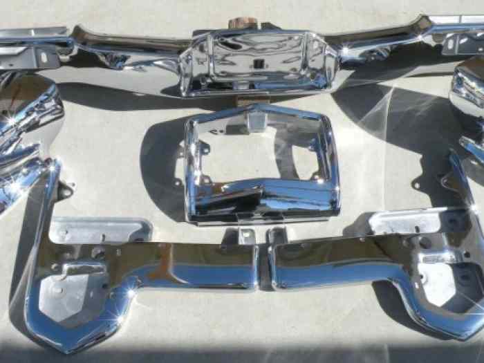 X CADILLAC NEW TRIPLE PLATED CHROME FR...