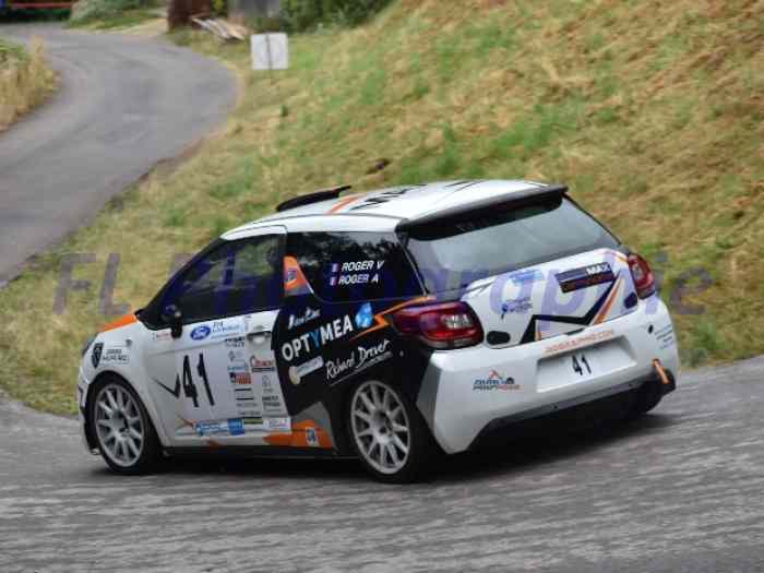 DS3 R3T ASPHALTE + KIT TERRE Échange possible. 4