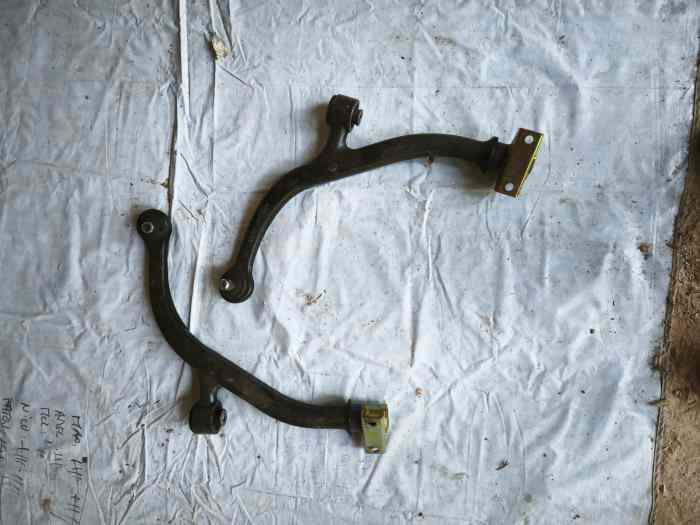 Triangle G/D pour 106 / Saxo