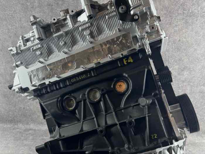 Bloc moteur nu RENAULT F4R CLIO 2 RS à réaléser 1