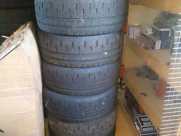 Pneu HANKOOK 18P