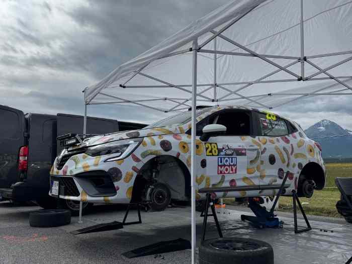 Clio Rally5 RC5 1
