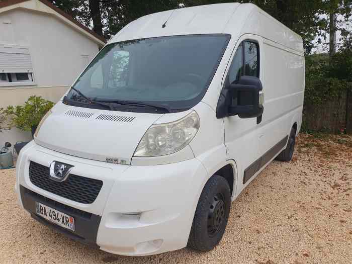 Fourgon aménagé fiat 160cvs 30 lhdi