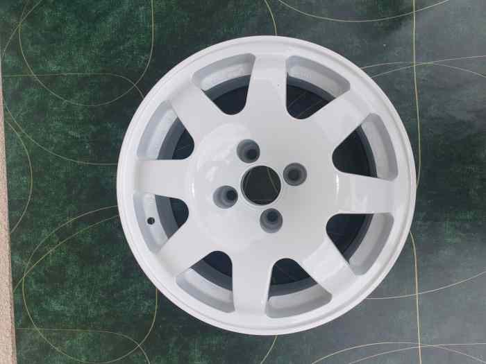 Jante speedline 15 pouces style clio groupe A 3