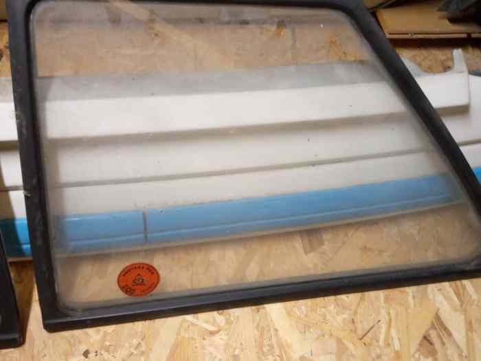 Custodes fixe R11 3 portes 2