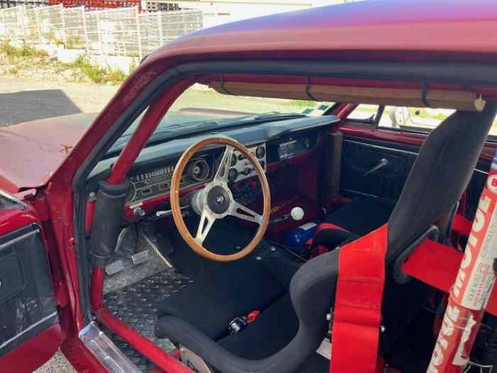 Ford Mustang 4