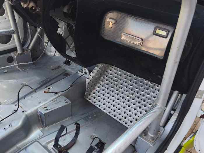 caisse Citroen Saxo vts avec kit +1 pouce 3