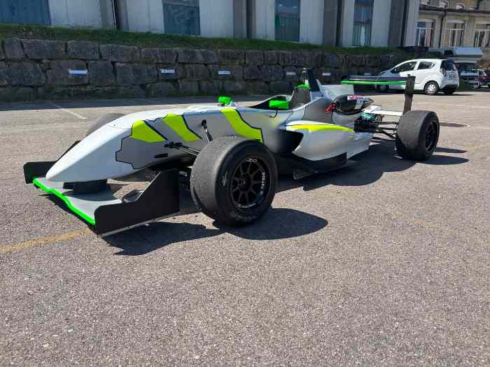 Dallara F3 308 - evo 311 4