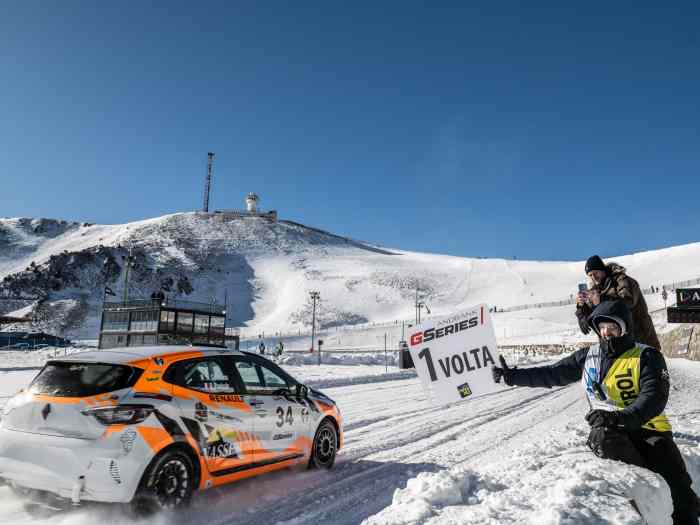 location clio rally 5