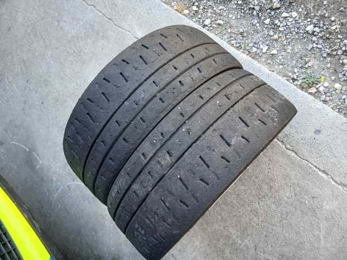 Pneus Pirelli 205 45 17 RA5 4