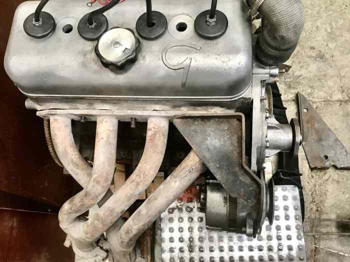 Moteur R8 Gordini 1135 812-00 complet (carburateurs Weber, collecteur, allumeur, supports moteur, etc... à restaurer 3