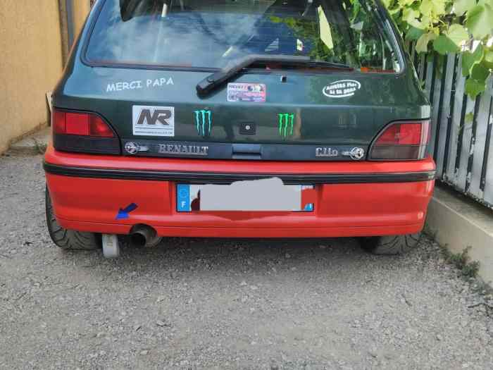 VENDS CLIO F2000 2